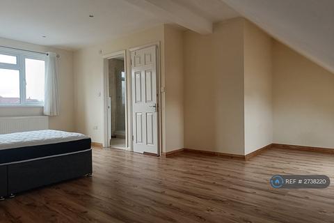 4 bedroom semi-detached house to rent, Nathans Road, Wembley, HA0