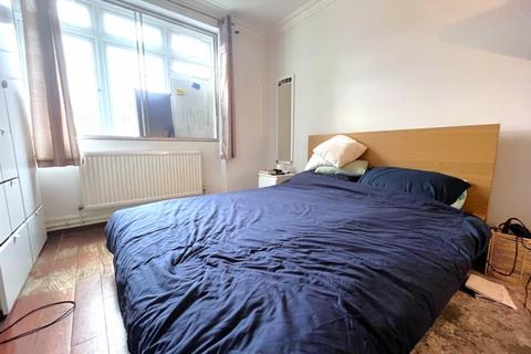 3 bedroom flat to rent, Paddington, London NW8