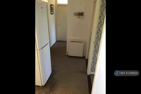 3 bedroom maisonette to rent, Paddock Wood, Tunbridge Wells, TN12