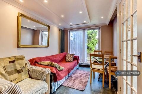 4 bedroom semi-detached house to rent, Lynchet Walk, Brighton, BN1
