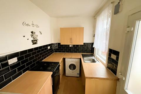 2 bedroom terraced house to rent, Ramsden Road, Hexthorpe, DN4