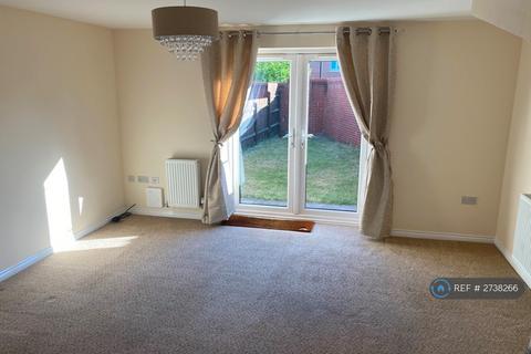 3 bedroom semi-detached house to rent, Terry Road, Coventry, CV3