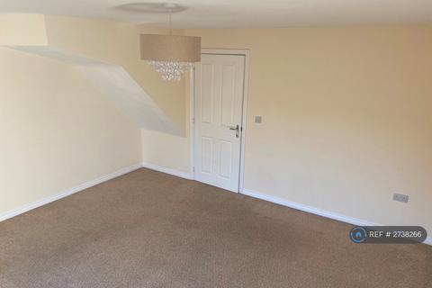 3 bedroom semi-detached house to rent, Terry Road, Coventry, CV3