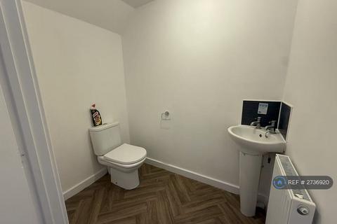 3 bedroom terraced house to rent, Starling Grove, Birmingham, B36