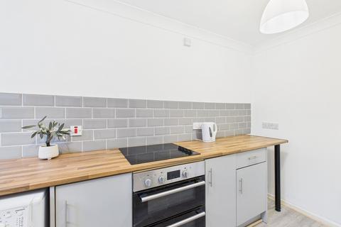 1 bedroom in a house share to rent, Canterbury Place - DBL