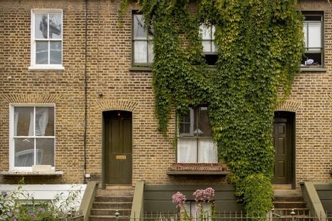 Office to rent, 14 Vernon St London W14 0RJ