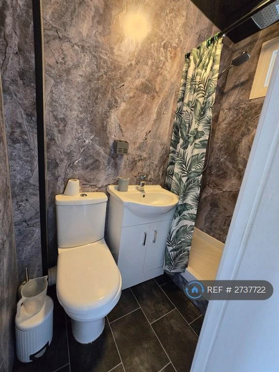 Upstairs Bathroom