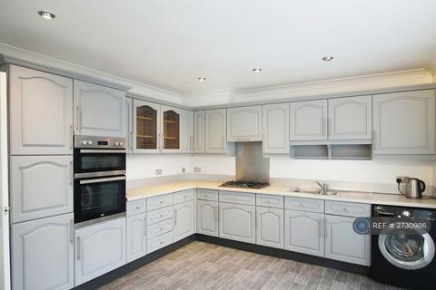 3 bedroom semi-detached house to rent, Park Spring Gardens, Leeds, LS13