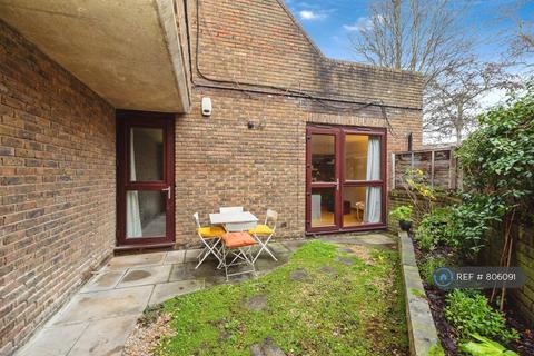 1 bedroom flat to rent, Chalk Farm, London, NW1