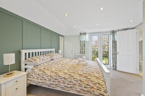 undefined, Hartfield Crescent, SW19