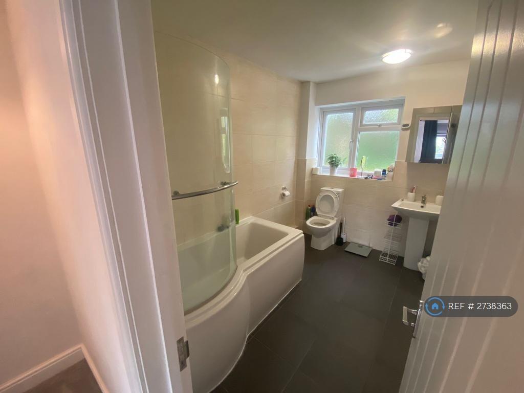Main Bathroom