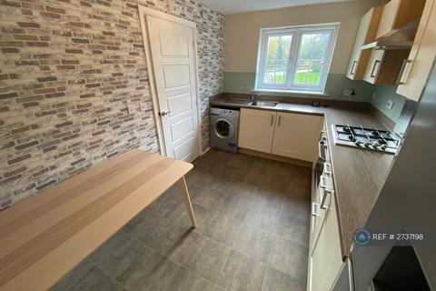 3 bedroom terraced house to rent, Derwentwater Road, Gateshead, NE8