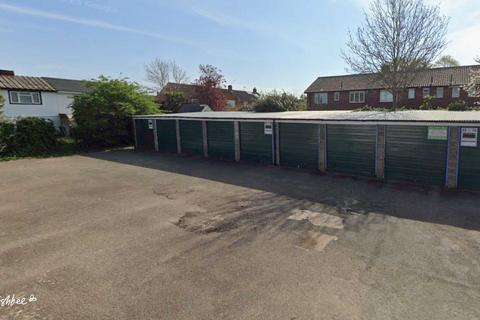 Garage to rent, Exeter Road, Feltham TW13