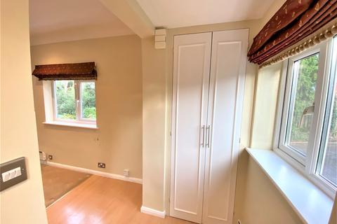 undefined, Little Tumners Court, Godalming, Surrey, GU7