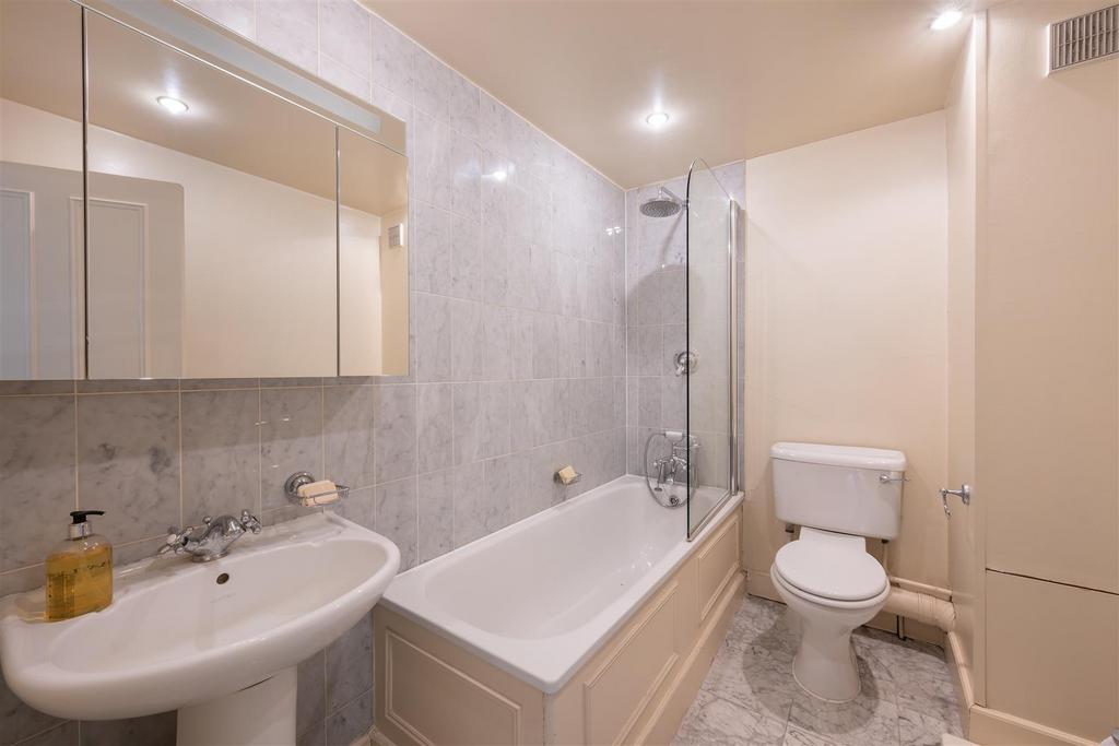Flat 3, 3 Eaton Place Hi-26.jpg
