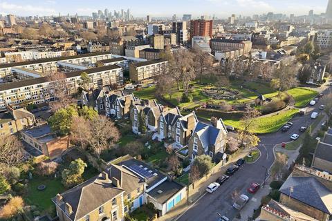 undefined, Mortimer Road, London N1