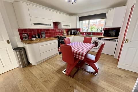 3 bedroom detached bungalow for sale, Woburn Way, Eastbourne