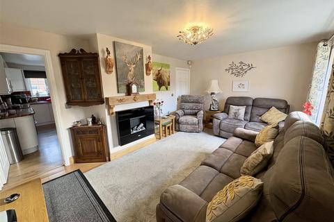 3 bedroom detached bungalow for sale, Woburn Way, Eastbourne