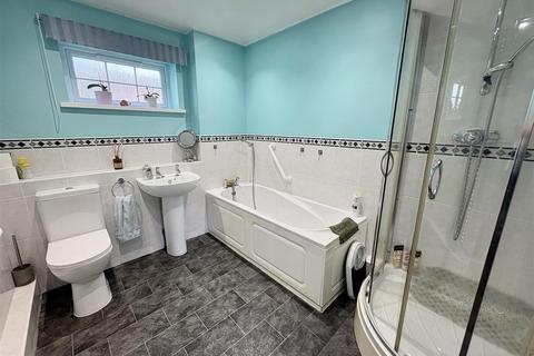 3 bedroom detached bungalow for sale, Woburn Way, Eastbourne