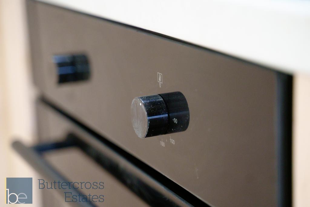 Electric Oven