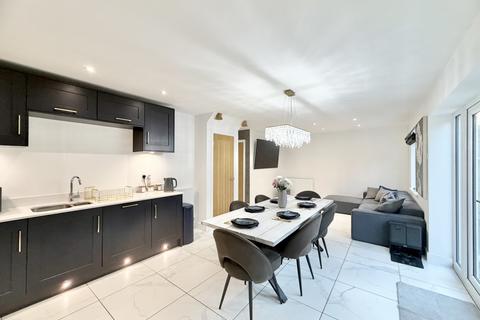 4 bedroom detached house for sale, Waddle Road, Micklefield