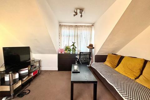 undefined, Crest Drive, Enfield, EN3