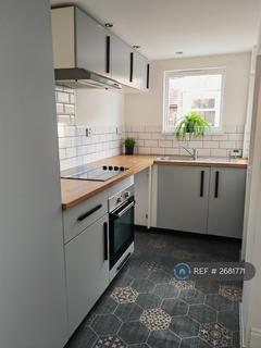 2 bedroom terraced house to rent, Scarlett Street, Burnley, BB11