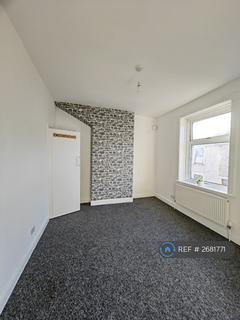 2 bedroom terraced house to rent, Scarlett Street, Burnley, BB11