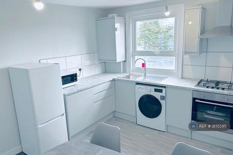 2 bedroom flat to rent, Russell Street, Reading, RG1