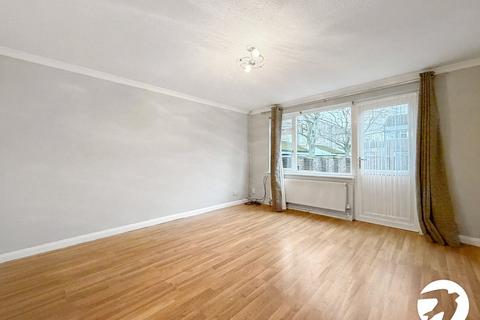 3 bedroom end of terrace house to rent, Goldcrest Close, London, SE28