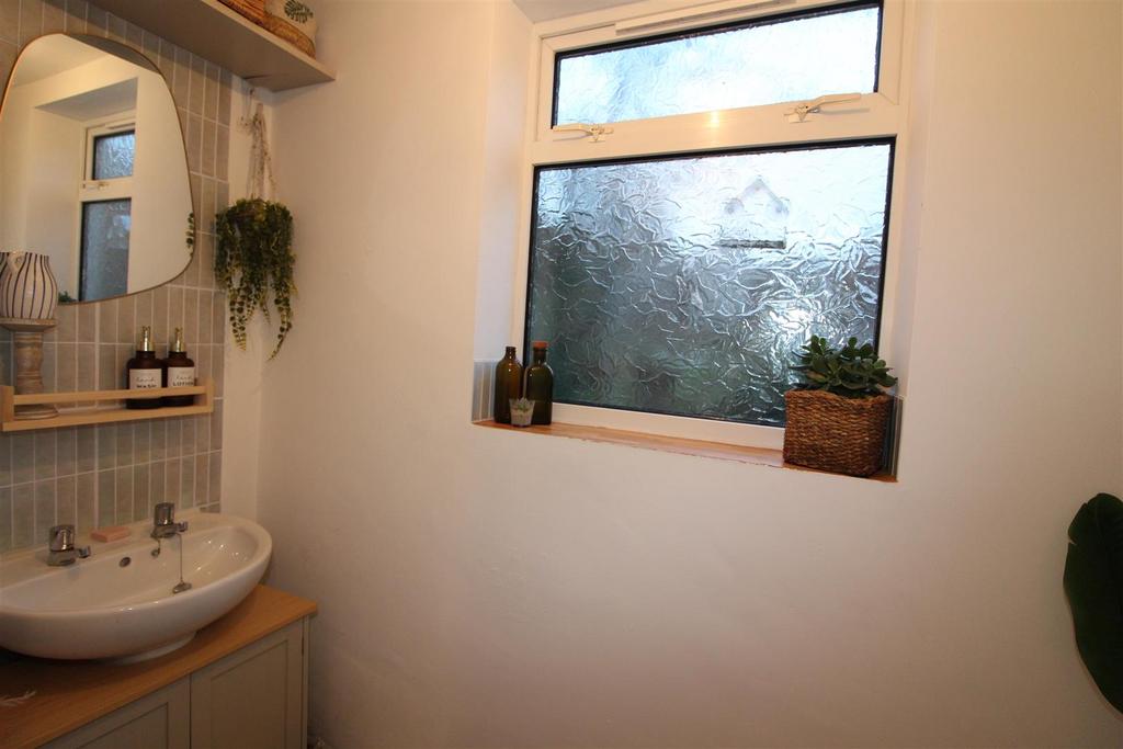 Ground Floor WC