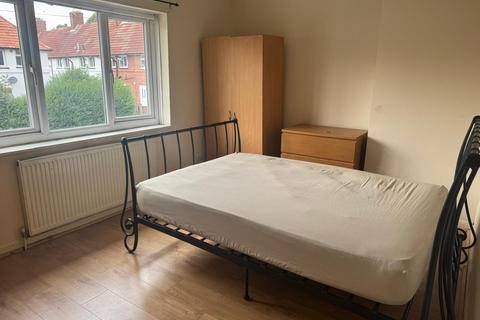 1 bedroom in a house share to rent, Guildford Road, Colchester CO1