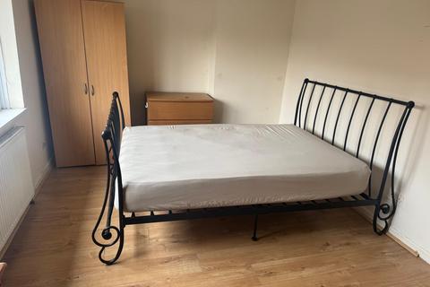 1 bedroom in a house share to rent, Guildford Road, Colchester CO1