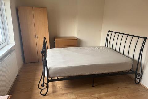 1 bedroom in a house share to rent, Guildford Road, Colchester CO1