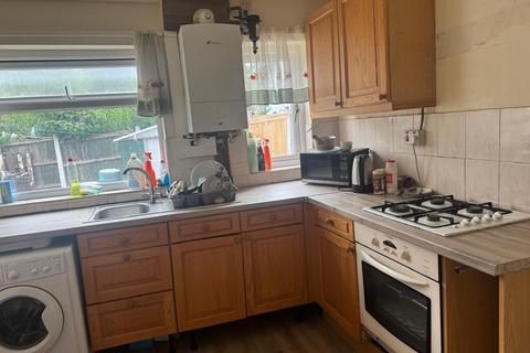 1 bedroom in a house share to rent, Guildford Road, Colchester CO1