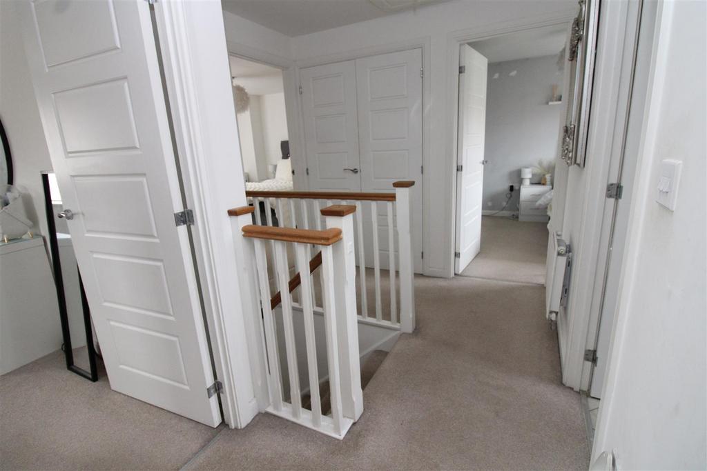 Hallway.JPG
