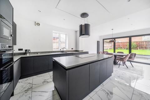 5 bedroom bungalow for sale, Warwick Road, Upper Shirley, Southampton, Hampshire, SO15
