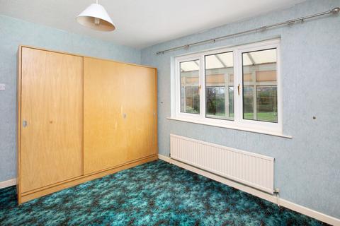 2 bedroom detached bungalow for sale, Moor View Drive, Teignmouth, TQ14