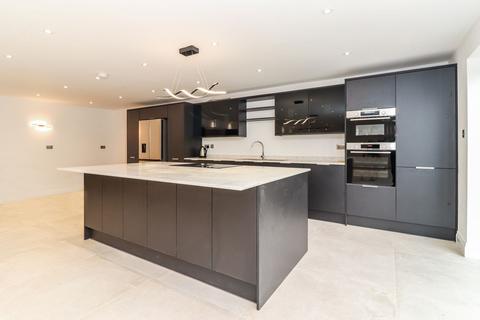 undefined, Glen Way, Watford, WD17