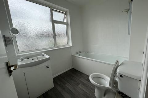 undefined, Luton LU4
