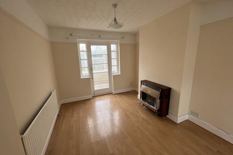 undefined, Luton LU4
