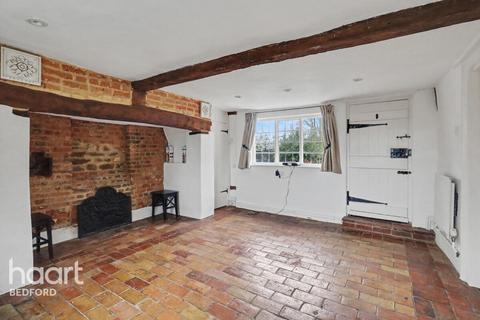 5 bedroom character property to rent, Warden Road, BIGGLESWADE