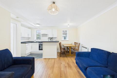 undefined, Hollin Court, Northgate RH10