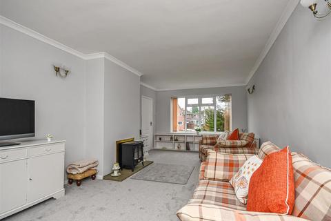 3 bedroom semi-detached house for sale, 104 Planks Lane, Wombourne