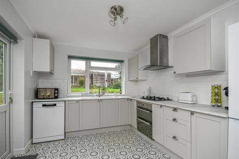3 bedroom semi-detached house for sale, 104 Planks Lane, Wombourne