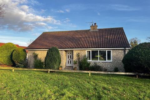 2 bedroom detached bungalow for sale, Swanland Road, Helmsley, York