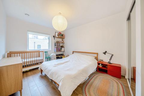 2 bedroom apartment for sale, Horsnell Close, London