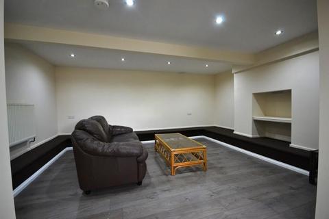 undefined, Long Lane, Huddersfield, HD5