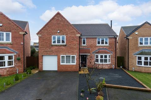 4 bedroom detached house for sale, Privet Drive, Thorpe Willoughby,