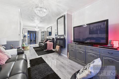 4 bedroom detached house for sale, Agincourt Close, St. Leonards-On-Sea